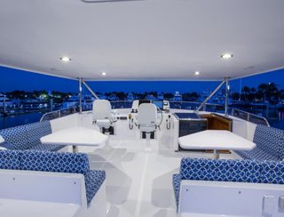 Outer Reef 650 Motoryacht Mk1, Fly Deck/Sportdeck