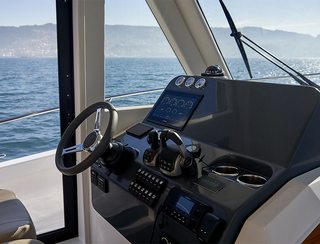 Rodman 1290 Evolution, Helm Station