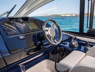 Beneteau Gran Turismo 45, Helm Station