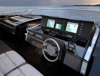 Riva 110&#039; Dolcevita, Helm Station