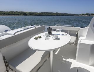 Beneteau Yachts Antares 7 Fishing , Deck Area