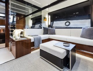 Riva 56&#039; Rivale, Interior