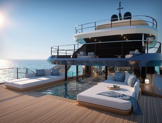 Azimut Grande 44M, Deck Area