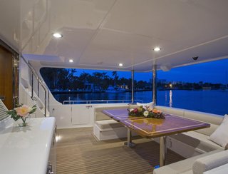 Outer Reef 860 Deluxbridge Skylounge Motoryacht, Deck Area