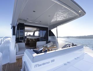 Maritimo S55, Deck Area