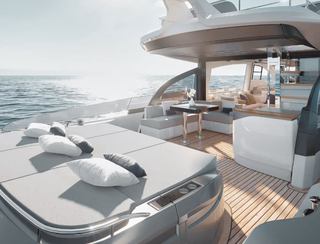 Azimut S7 Gen 2, Deck Area