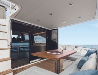 Azimut 55 Gen 3, Deck Area