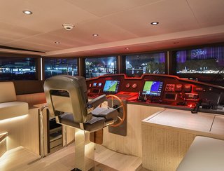 Gulf Craft Majesty 100 Mk1, Helm Station