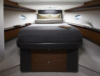 Hatteras M60 Mk3, Accommodation