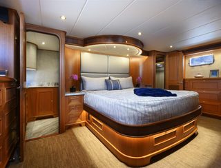 Outer Reef 720 Deluxbridge Motoryacht Gen 2, Accommodation