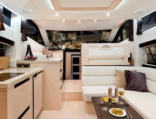 Galeon 420 Fly, Interior