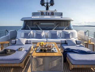 Custom Line Navetta 30  Gen 2, Deck Area