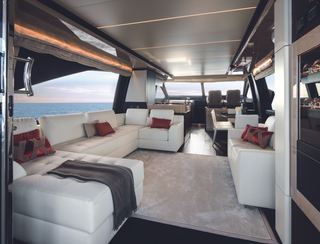 Azimut 72 Gen 1, Interior