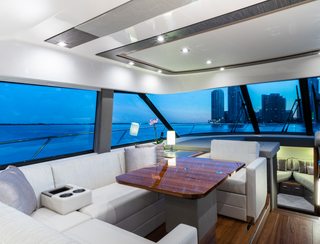 Tiara F53 Flybridge, Interior