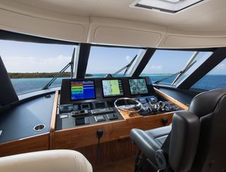 Viking 72EB Mk2, Helm Station