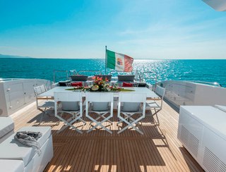 Mangusta 110, Deck Area