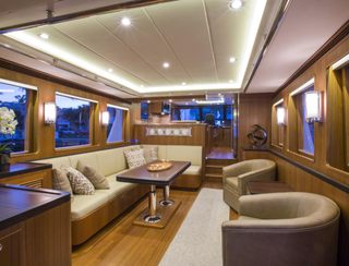 Outer Reef 630 Motoryacht, Interior