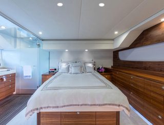 Outer Reef 620 Trident Solara, Accommodation