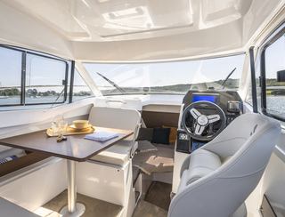 Beneteau Yachts Antares 7 Fishing , Interior