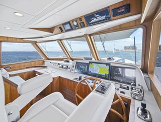 Outer Reef 670 Azure Sport Yacht, Helm Station