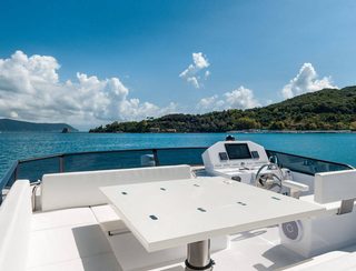 Sundeck Yachts 580, Helm Station