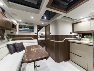 Galeon 405 HTL, Interior