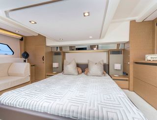 Prestige 460S, Accommodation