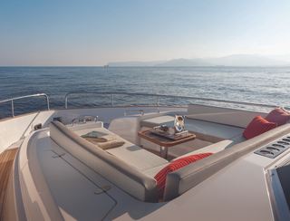 Azimut Magellano 66 Mk1, Deck Area