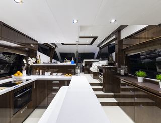 Galeon 550 Fly, Interior