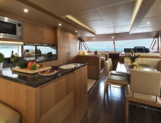 Gulf Craft Majesty 70, Interior