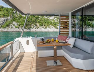 Beneteau Grand Trawler 62, Deck Area