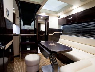 Galeon 385 HTS, Interior