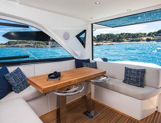 Beneteau Gran Turismo 45, Deck Area