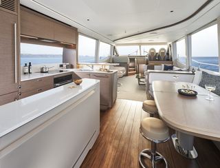 Princess Y72, Interior