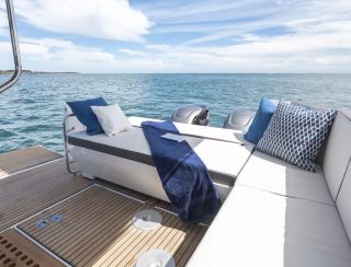 Beneteau Yachts Antares 11 Fly Gen 2, Deck Area