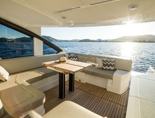 Fairline Targa 53 Open Mk2, Deck Area