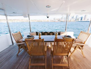 Outer Reef 880 Cockpit Motoryacht, Deck Area