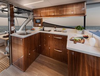 Riviera 50 Sports Motor Yacht, Interior