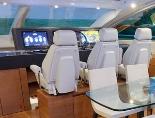 Schaefer Yachts Schaefer 25M , Helm Station