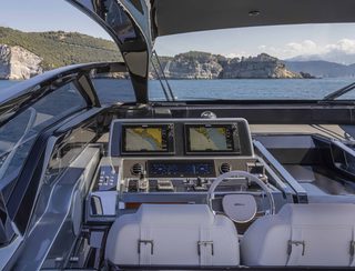 Riva 68&#039; Diable , Helm Station