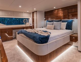 Riviera 6800 Sport Yacht Platinum Edition, Accommodation