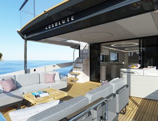 Absolute Navetta 70, Deck Area