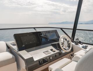 Azimut Fly 72 Gen 3, Helm Station