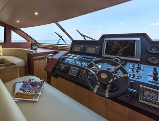 Gulf Craft Majesty 70, Helm Station