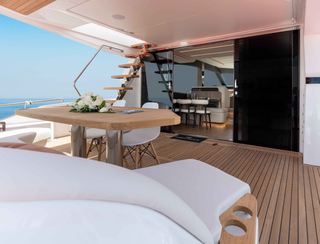 Gulf Craft Majesty 60 , Deck Area