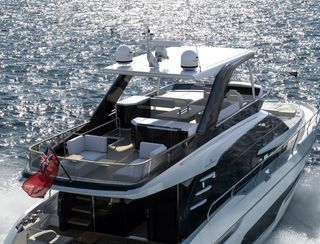 Fairline Squadron 68 Gen 3, Fly Deck/Sportdeck