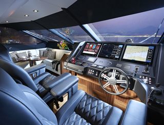 Sunseeker 86 Yacht Mk2, Helm Station