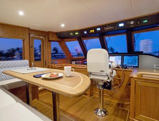 Outer Reef 650 Motoryacht Mk2, Helm Station