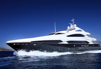 motor cruiser yacht for charter