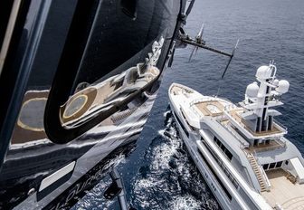 helicopter pilot superyacht crew